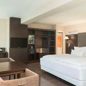 4* Отель Nh Koenigsallee